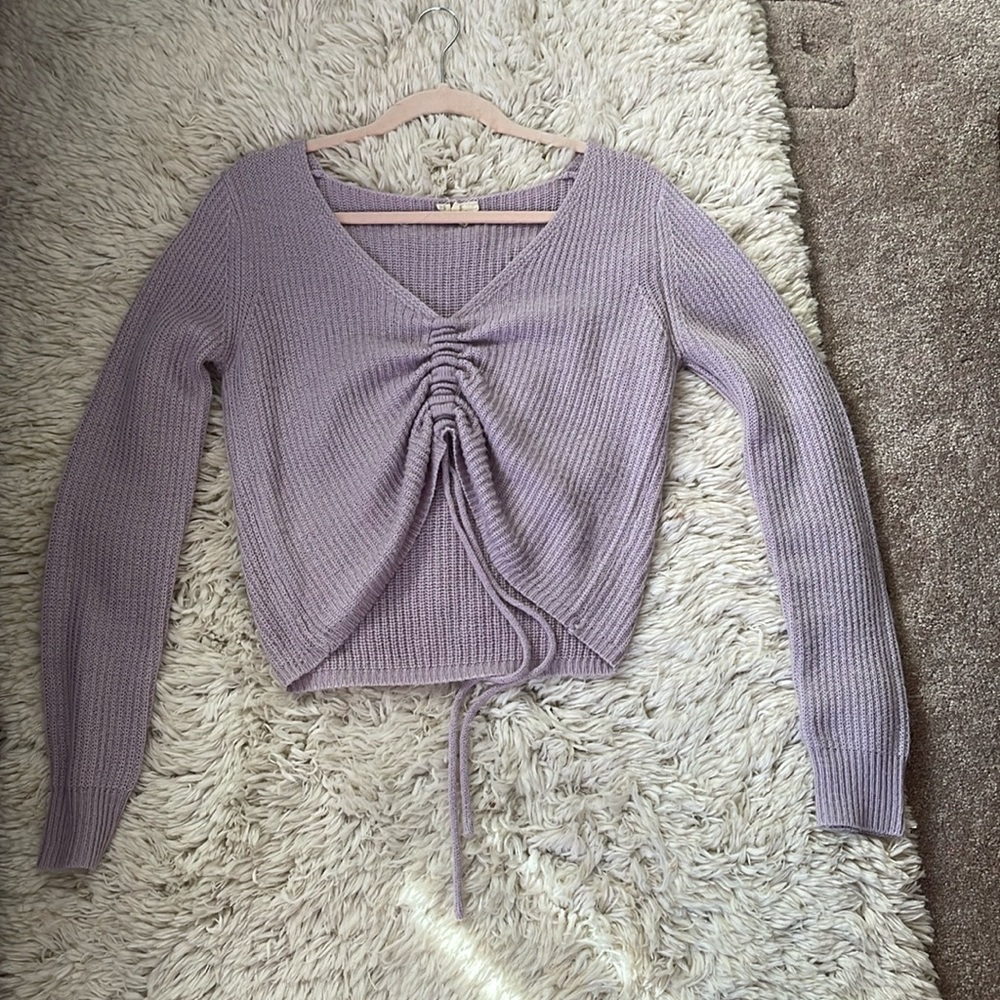 Pullover sweater